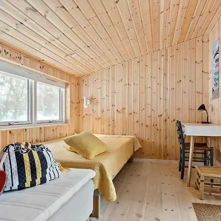8819-glesborg-bosholmstien-6 بيت للعطل
