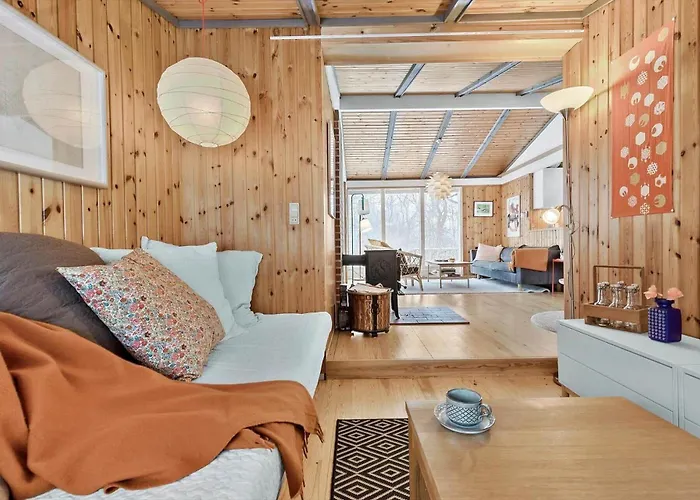 8819-glesborg-bosholmstien-6 بيت للعطل