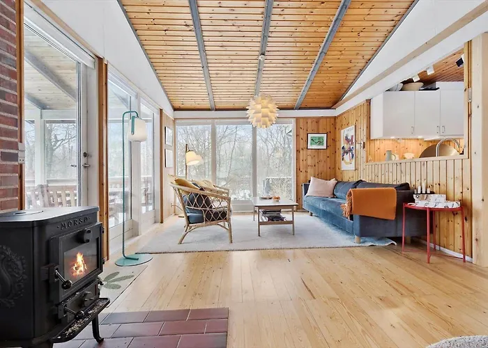 8819-glesborg-bosholmstien-6 بيت للعطل